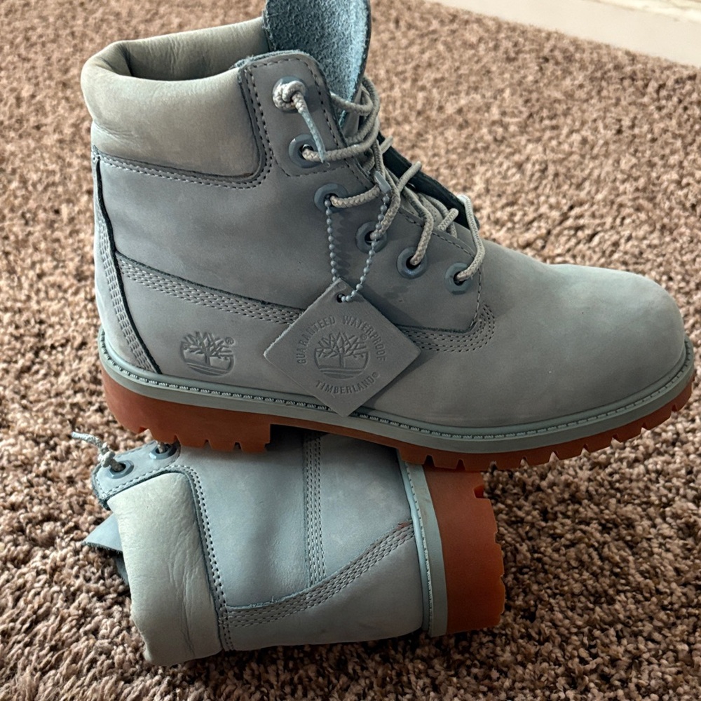 Timberland Kids Boots in Gray and Tan